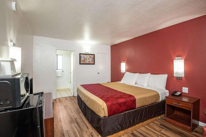 Econo Lodge University Tucson Exterior photo